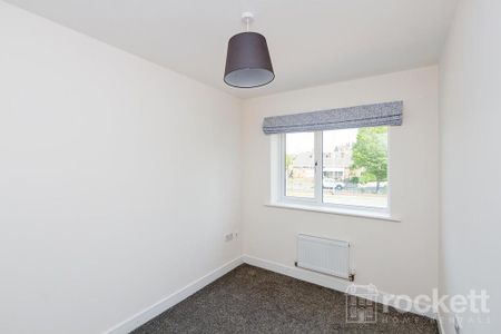 3 bedroom end of terrace house to rent - Photo 5