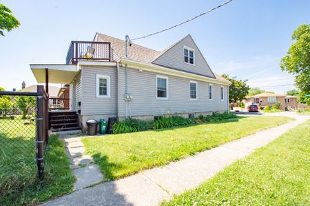 62 Garet St, St. Catharines - All Inclusive 1 Bed + Den Apartment - Photo 5