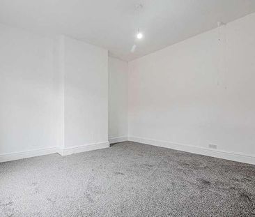 Lytherton Avenue, Cadishead, Manchester, M44 - Photo 2