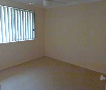 12 Whitsunday Court, Caboolture, Qld 4510 - Photo 3