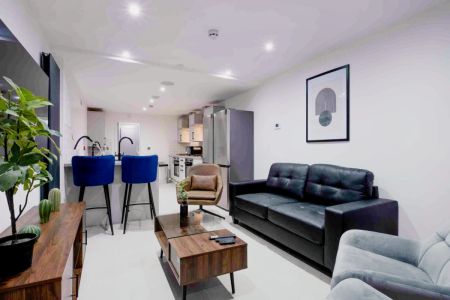 1 Beds 4 Baths - Photo 4