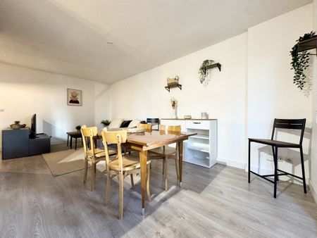 NIMES / VACQUEROLLES - T2 MEUBLE AVEC BALCON, PARKING ET CLIMATISATION - Photo 4