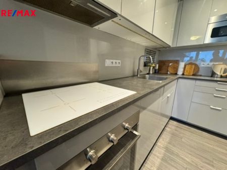 Pronájem bytu 3+kk v osobním vlastnictví 56 m², Praha 8 - Bohnice - Photo 2