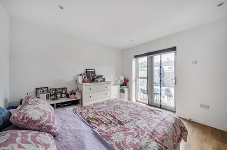 Abbotts Road, Mitcham, CR4 - Photo 4