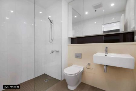 MGM MARTIN - TWO BEDROOM APARTMENT - Photo 4