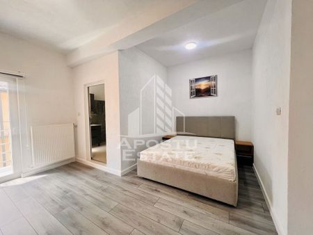 Apartament cu doua camere , scara interioara , zona Dorob... - Fotografie 3
