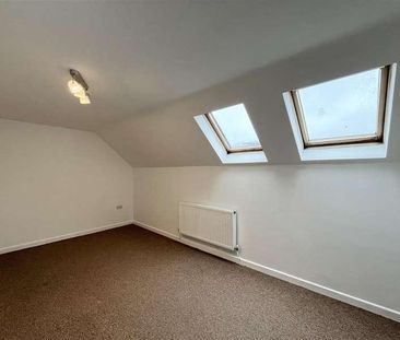 Cliff Road, Newquay, TR7 - Photo 2