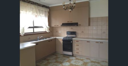 Neat Brick home! - Photo 5