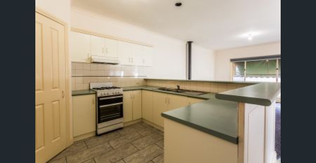 Comfortable Living in Rich River Lakes Estate - Photo 2