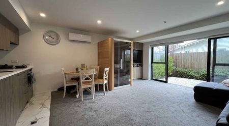 Ground Floor apartment - Photo 3