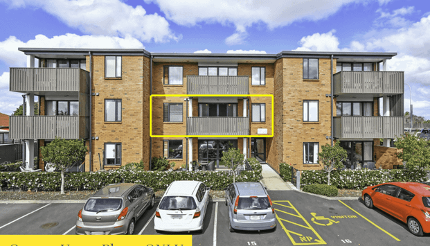 Charming two bedroom apartment! - Photo 1