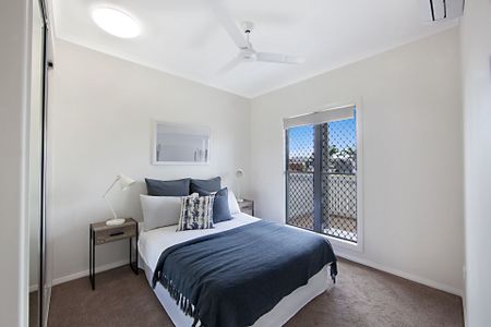 35 Holyoak Avenue, Oonoonba - Photo 2