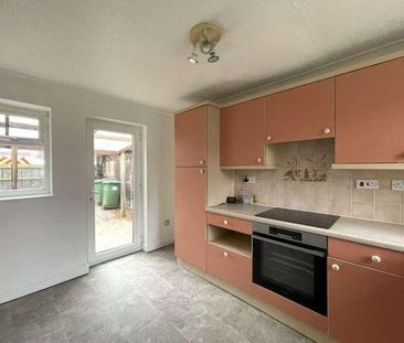 Lavender Close, Yaxley Peterborough, PE7 - Photo 3