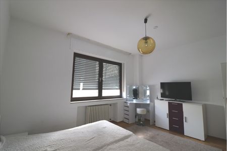 * ERGDGESCHOSS MIT BALKON * 2 ZI-Whg. im Zweifamilienhaus, DU-Rheinhausen/Bergheim - Photo 3