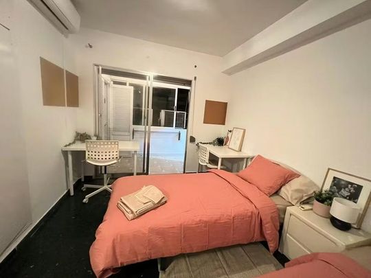 Plaza Profesor Tamarit Olmos, Valencia, Valencian Community 46010 - Photo 1