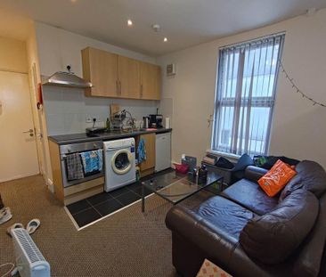 1 bedroom flat to rent - Photo 5
