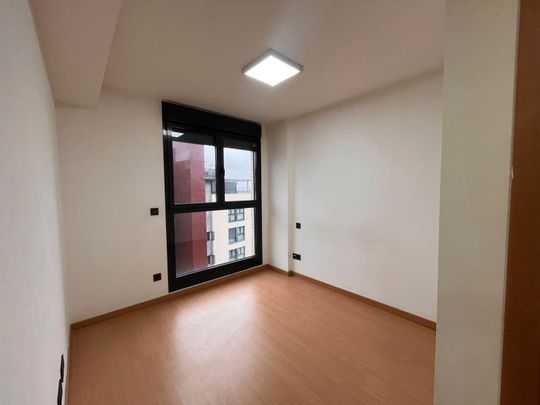 Piso de alquiler en Sanchinarro - Photo 1