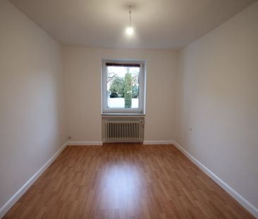 Wunderschöne renovierte 4-Raum-Wohnung in zentraler Stadtlage - Photo 1