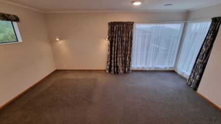 56 Abilene Crescent, Churton Park - Photo 4