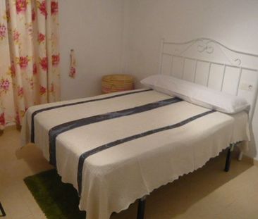 Apartamento planta baja en alquiler en Los Pacos, Fuengirola - Photo 1