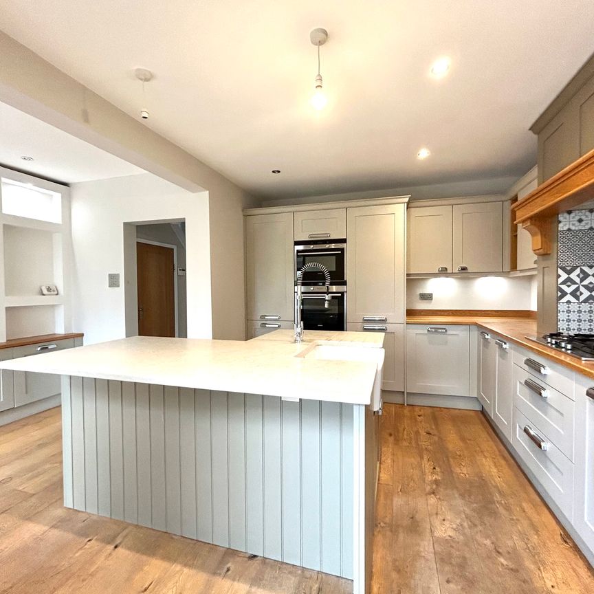 Henley Road, Reading Henley Road, Reading - Photo 2