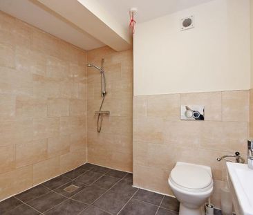 Student Apartment 3 bedroom, Ecclesall Road, Sheffield - Photo 6