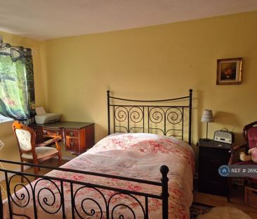 1 bedroom in a house share to rent - Photo 5