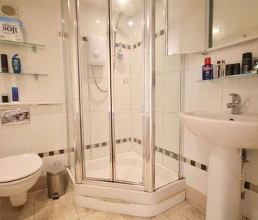 Brecon House, Gunwharf Quays, Portsmouth, PO1 - Photo 5