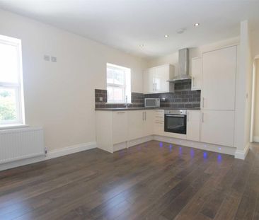 Christchurch Road, Hemel Hempstead, HP2 5BX, Herts - Photo 2