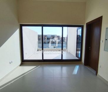 Brand New | 4 Cheques | Ready to Move In - Photo 2