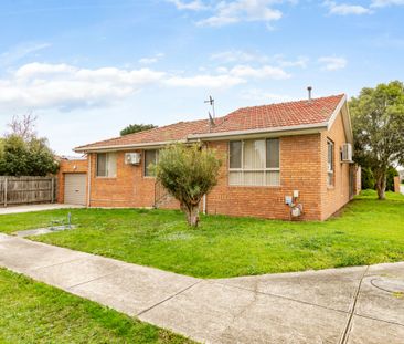Spacious 3-Bedroom Family Home in Mill Park - Photo 6