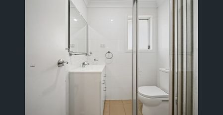 Private Granny Flat in Prime Northmead Location - Photo 5