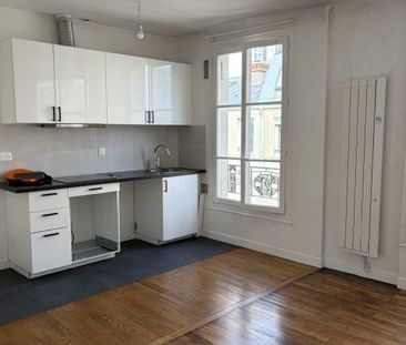 Location Appartement 2 pièces 43m² PARIS 13ème - Photo 3