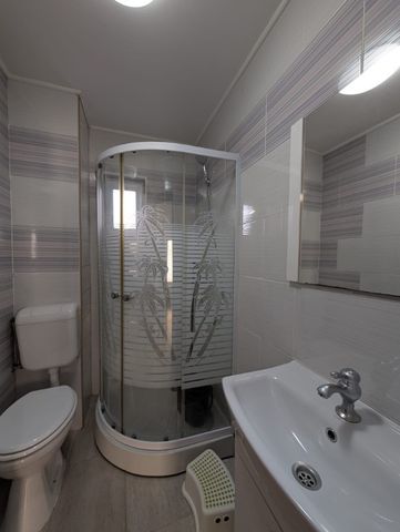 Casă de închiriat 4 camere, utilată complet, teren 190 mp - TERRA - Fotografie 4