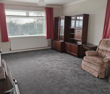 3 bedroom bungalow to rent - Photo 3