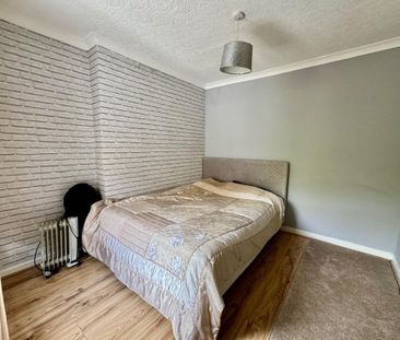 3 bedroom terraced house to rent - Photo 6