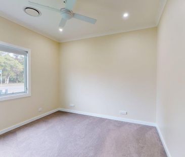 39 Floraville Road, Belmont North NSW 2280 - Photo 1