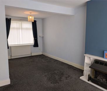 Farfield Grove, Bradford, West Yorkshire, BD6 - Photo 6