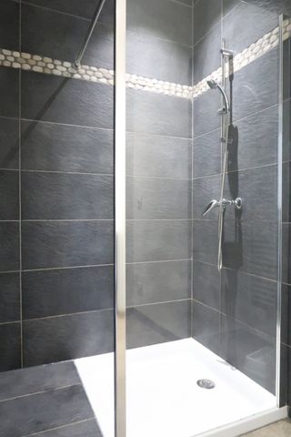 Location Appartement 3 pièces 43m² ST CHAMOND 42400 - Photo 3