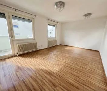 Gemütliche 2-Zimmer-Wohnung mit sonnigem Balkon - Photo 1