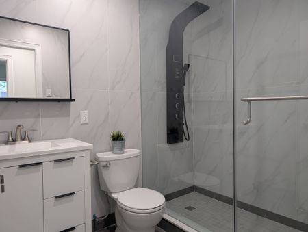 For Lease - 10 Tangmere Road, Toronto, Ontario - Photo 5