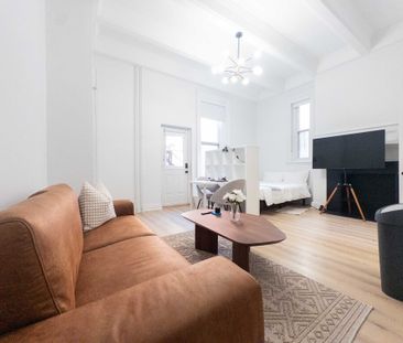 1½ Meublé – Milton-Parc | Dispo Now - Photo 3