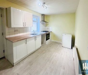 Hall Cross Road, Lowerhouses, Huddersfield, HD5 - Photo 5