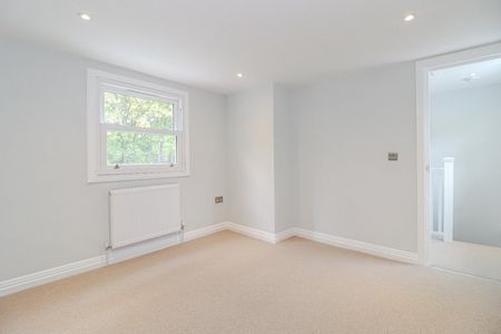 Lakes Lane, Beaconsfield,HP9 - Photo 2