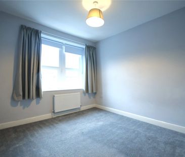 3 Bed Semi-detached house To Rent - Photo 3