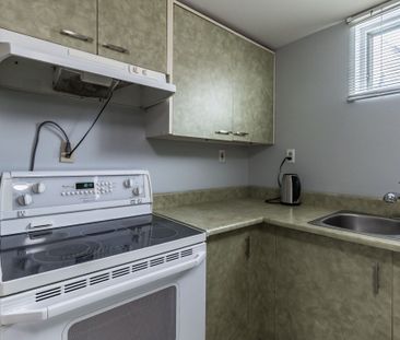 For Lease - 440 Rutherford Road, Brampton, Ontario - Photo 5