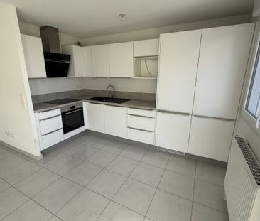 Appartement de type 3 - terrasse - garage - place de parking - Photo 6