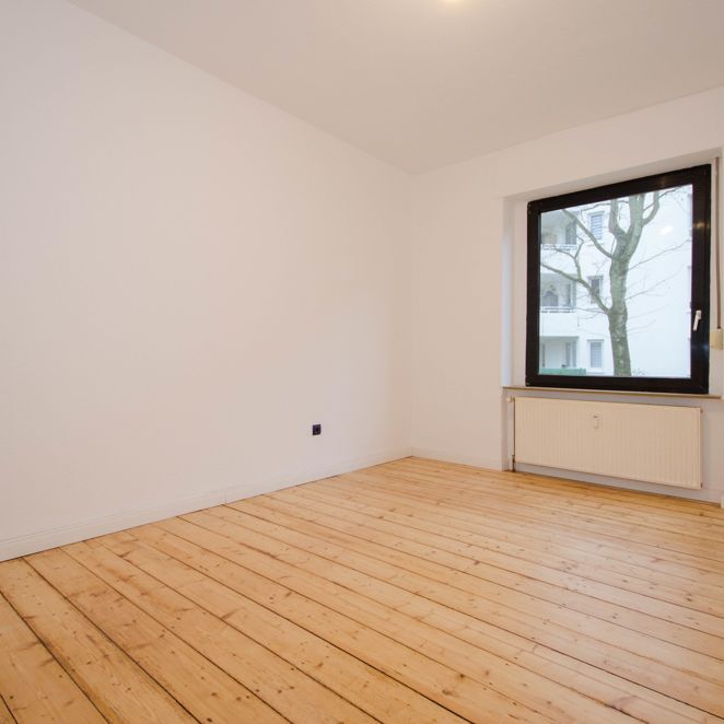 Charmante und frisch sanierte Altbau-Wohnung mit originalen Holzdielen nahe der Hattinger Innenstadt - Foto 1