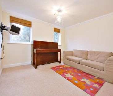 3 bedroom apartment to rent - Photo 3
