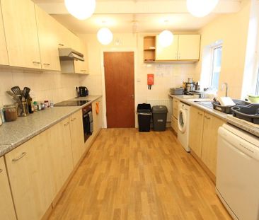 5 bedroom terraced house to rent - Photo 1